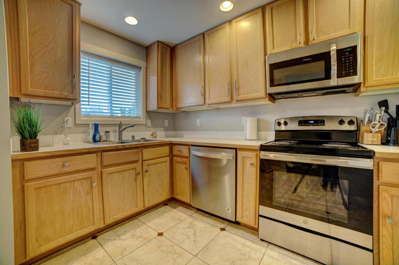 سياتل Cozy 2 Bedroom Townhouse In Northgate المظهر الخارجي الصورة