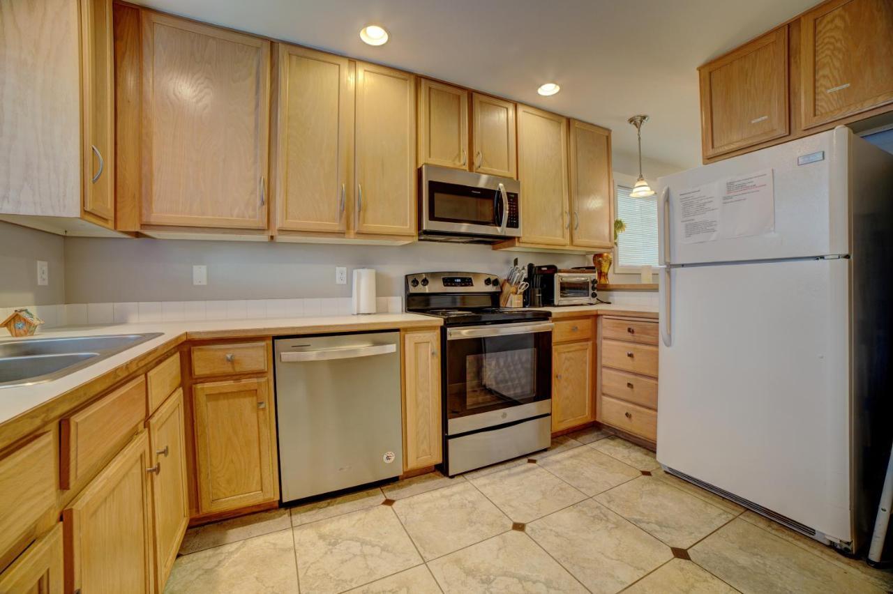 سياتل Cozy 2 Bedroom Townhouse In Northgate المظهر الخارجي الصورة